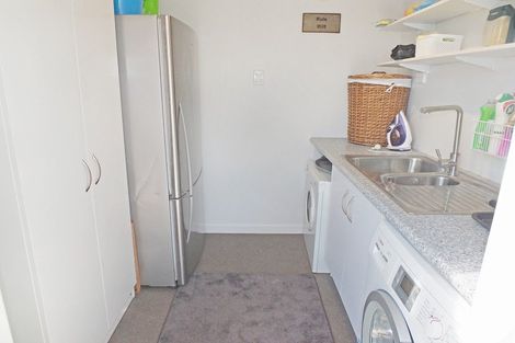 Photo of property in 3 Kent Terrace, Foxton Beach, Foxton, 4815