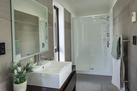 Photo of property in 38 Key West Drive, One Tree Point, 0118