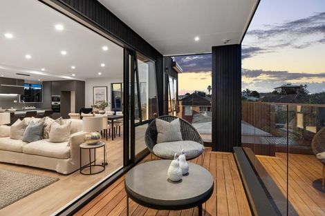 Photo of property in 13d Dominion Street, Takapuna, Auckland, 0622