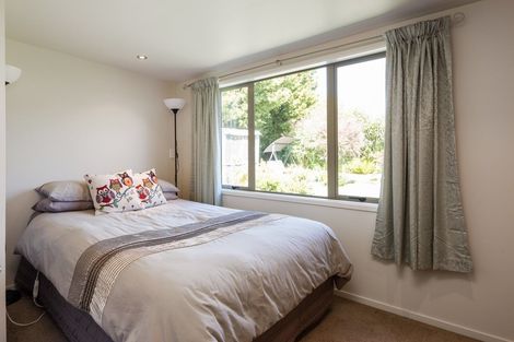 Photo of property in 9 Lincoln Street, Picton, 7220