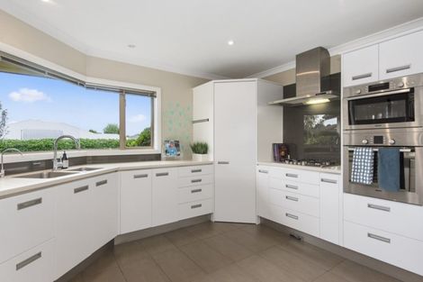 Photo of property in 2 Oldfield Court, Huntington, Hamilton, 3210