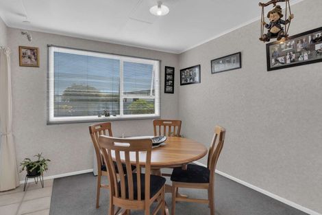 Photo of property in 25 Kapuni Street, Manaia, 4612