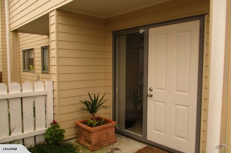 Photo of property in 11/3 Hulme Place, Henderson, Auckland, 0612