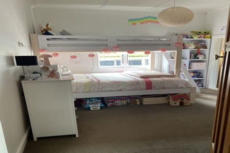 Photo of property in 1/135 Onewa Road, Northcote, Auckland, 0627