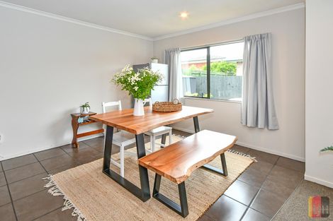 Photo of property in 19c Railway Street West, Papakura, 2110