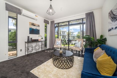 Photo of property in 8/2 Armoy Drive, East Tamaki, Auckland, 2016