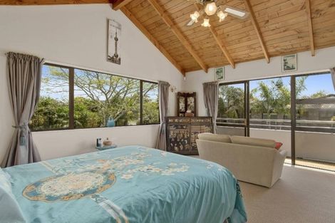 Photo of property in 52 Links View Drive, Omokoroa, 3114