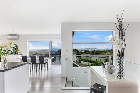 Photo of property in 32 Manhattan Rise, Orewa, 0931