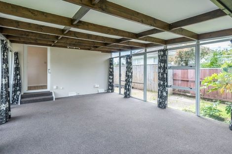 Photo of property in 15 Carlisle Street, Levin, 5510