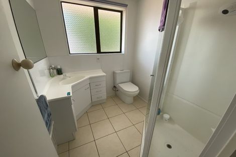 Photo of property in 47 Sullivan Avenue, Mangere Bridge, Auckland, 2022