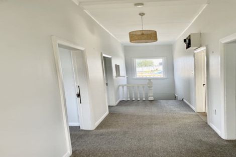 Photo of property in 39 Rhine Street, Island Bay, Wellington, 6023