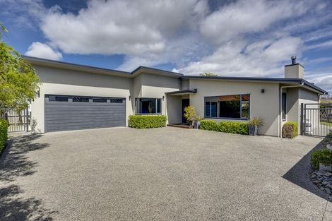 Photo of property in 20 Blythfield Place, Taradale, Napier, 4112