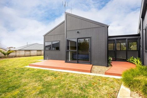 Photo of property in 62 Miro Street, Inglewood, 4330