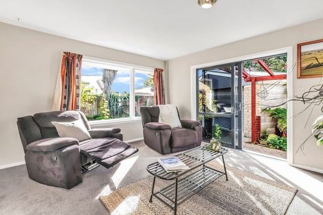 Photo of property in 112 East Belt, Lincoln, 7608