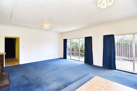 Photo of property in 55 Winters Road, Redwood, Christchurch, 8051