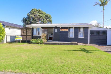 Photo of property in 10 Tatahi Street, Te Puru, Thames, 3575