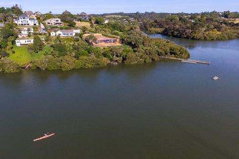 Photo of property in 80 Riverview Road, Kerikeri, 0230