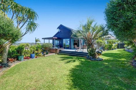 Photo of property in 12 Ascot Way, Orewa, 0931