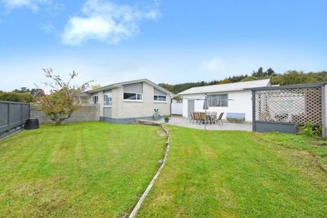 Photo of property in 4 Prestige Place, Maoribank, Upper Hutt, 5018