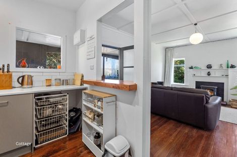 Photo of property in 352 Motutara Road, Muriwai, 0881