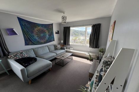 Photo of property in 2 Milne Terrace, Island Bay, Wellington, 6023