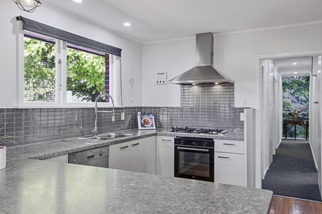 Photo of property in 104 Main North Road, Woodend, 7610