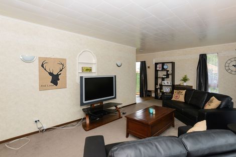 Photo of property in 51 Kimberley Grove, Westbrook, Palmerston North, 4412