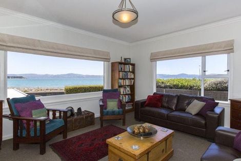 Photo of property in 255 Marine Parade, Eastbourne, Lower Hutt, 5013