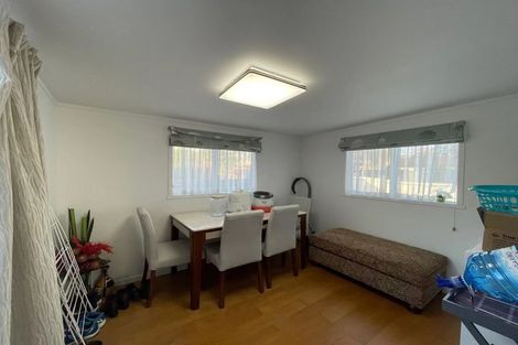 Photo of property in 1/10 Ballater Place, Highland Park, Auckland, 2010