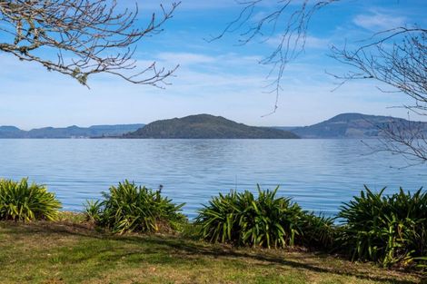 Photo of property in 10 Waana Street, Mourea, Rotorua, 3074