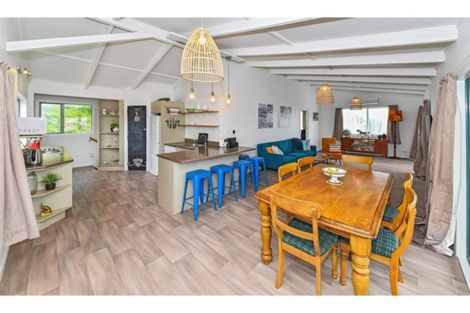 Photo of property in 127 Maunsell Road, Port Waikato, Tuakau, 2695