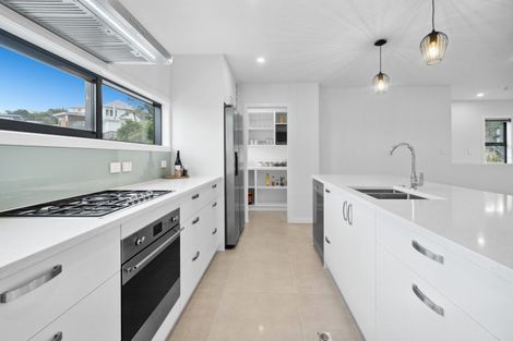 Photo of property in 15 Nanda Way, Khandallah, 6035