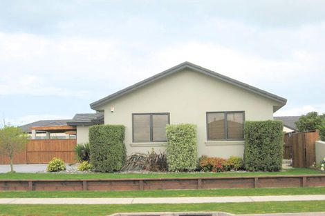 Photo of property in 27 Aranui Drive, Papamoa Beach, Papamoa, 3118