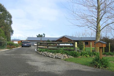 Photo of property in 302 Polson Hill Drive, Aokautere, Palmerston North, 4471