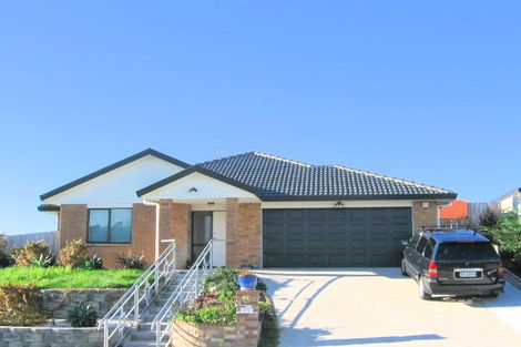 Photo of property in 8 Fleetwood Drive, Henderson, Auckland, 0612