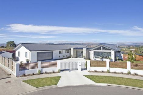 Photo of property in 58 Rodeo Drive, Kelvin Grove, Palmerston North, 4414