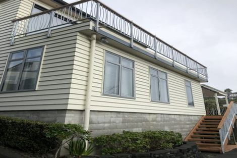 Photo of property in 118 Bleakhouse Road, Mellons Bay, Auckland, 2014