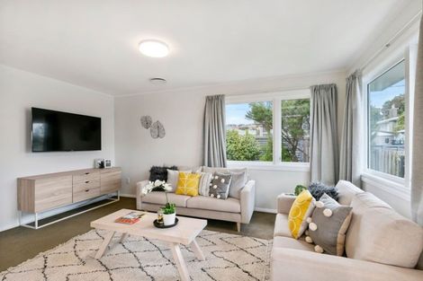 Photo of property in 44 Mark Avenue, Paparangi, Wellington, 6037