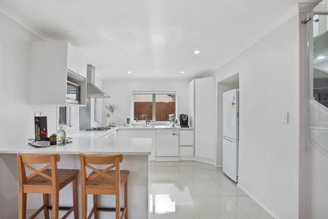 Photo of property in 28a Chesley Place, Half Moon Bay, Auckland, 2012