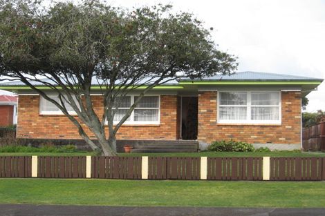 Photo of property in 2 Lakeside Drive, Pahurehure, Papakura, 2113