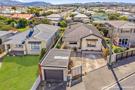 Photo of property in 8 Hargest Crescent, Saint Kilda, Dunedin, 9012