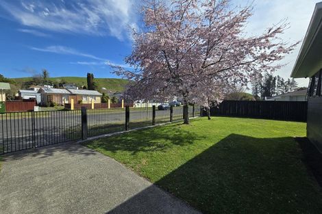 Photo of property in 6 Lingfield Street, Tokoroa, 3420