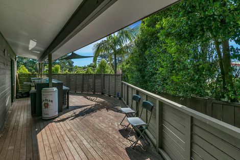 Photo of property in 24 Claverdon Drive, Massey, Auckland, 0614