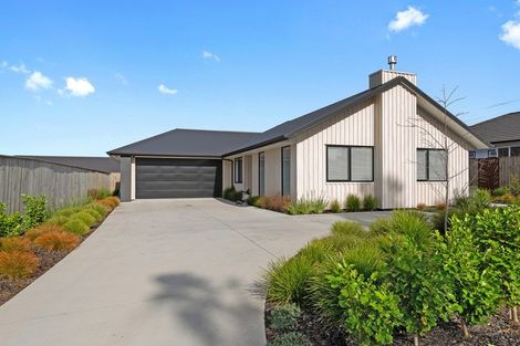Photo of property in 85 Helenslee Road, Pokeno, 2472