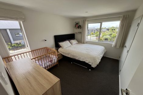 Photo of property in 325 Glengarry Road, Glen Eden, Auckland, 0602