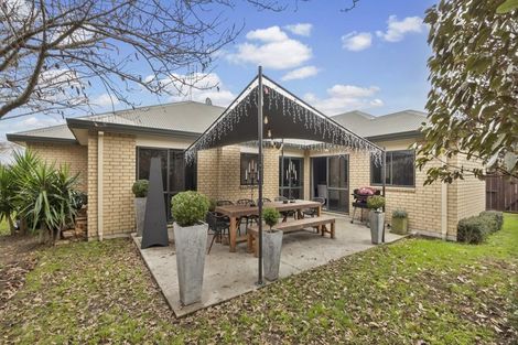 Photo of property in 13 Saxon Woods Drive, Rototuna North, Hamilton, 3210