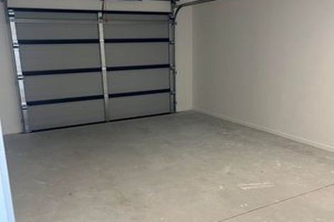 Photo of property in 115a Queen Charlotte Drive, Aotea, Porirua, 5024