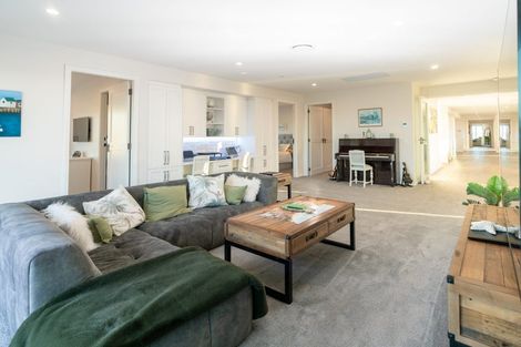 Photo of property in 87 Rutherford Drive, Waikanae Beach, Waikanae, 5036