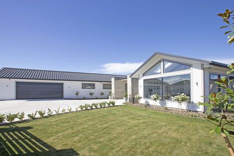 Photo of property in 58 Rodeo Drive, Kelvin Grove, Palmerston North, 4414