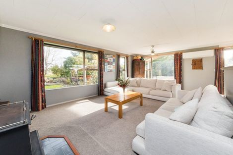 Photo of property in 24 Gorton Street, Bulls, 4818